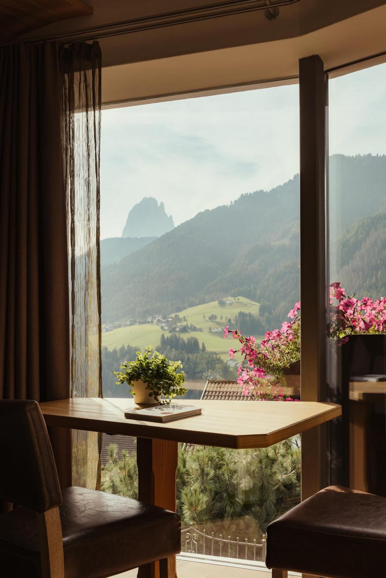 Hotel Grien Ortisei Eksteriør bilde